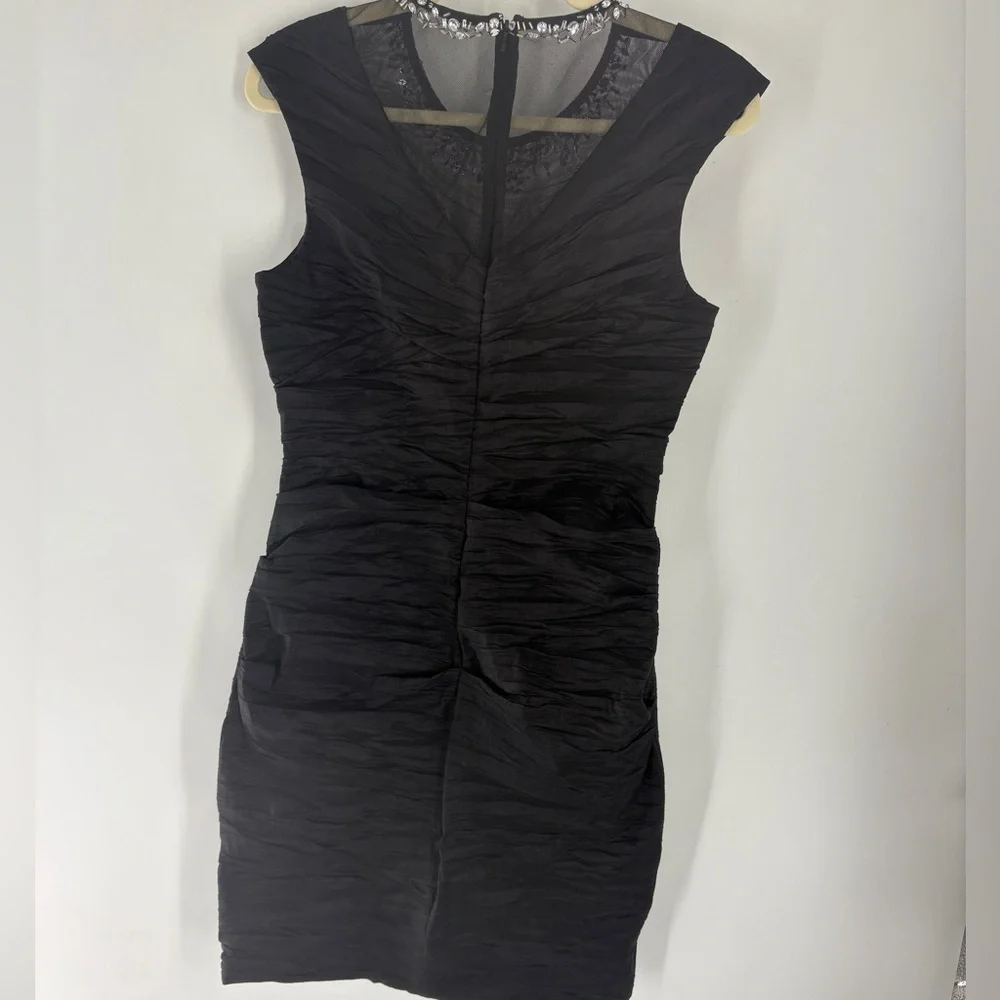 Collections By Lourea Crinkle V Shaped Cocktail Formal Dress- Size 8 - Picture 2 of 6